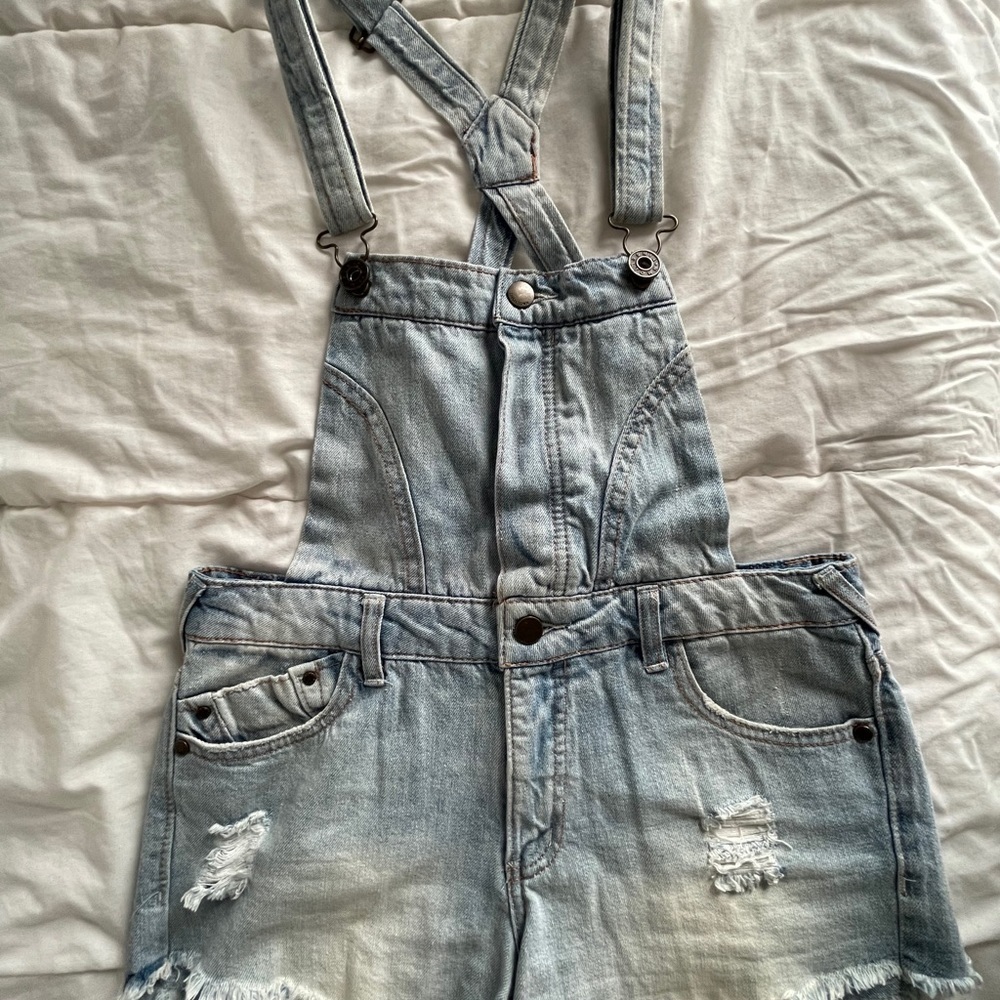 Light wash denim , short overalls
